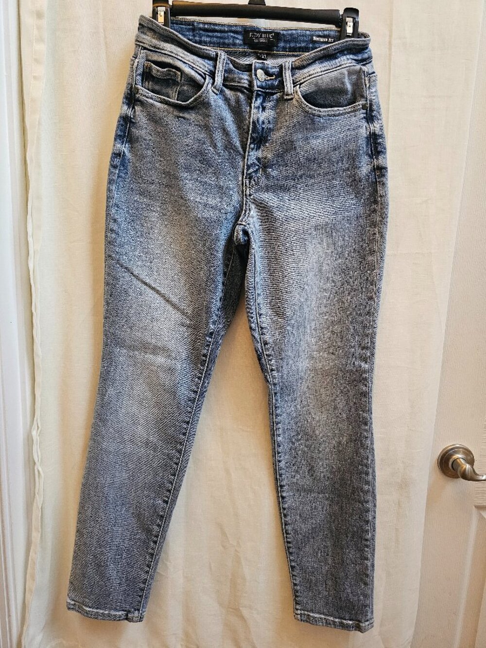 Judy Blue Classic Fit Jeans – Light Wash, Comfortable Stretch